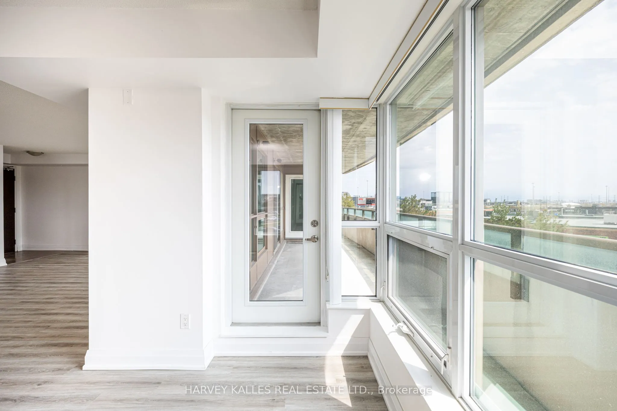 75 Norman Bethune Avenue #317