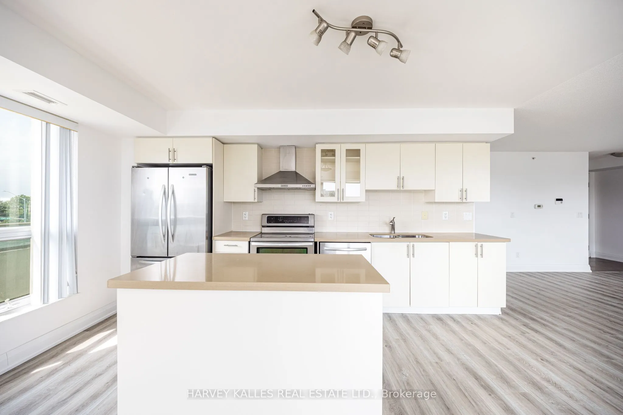 75 Norman Bethune Avenue #317