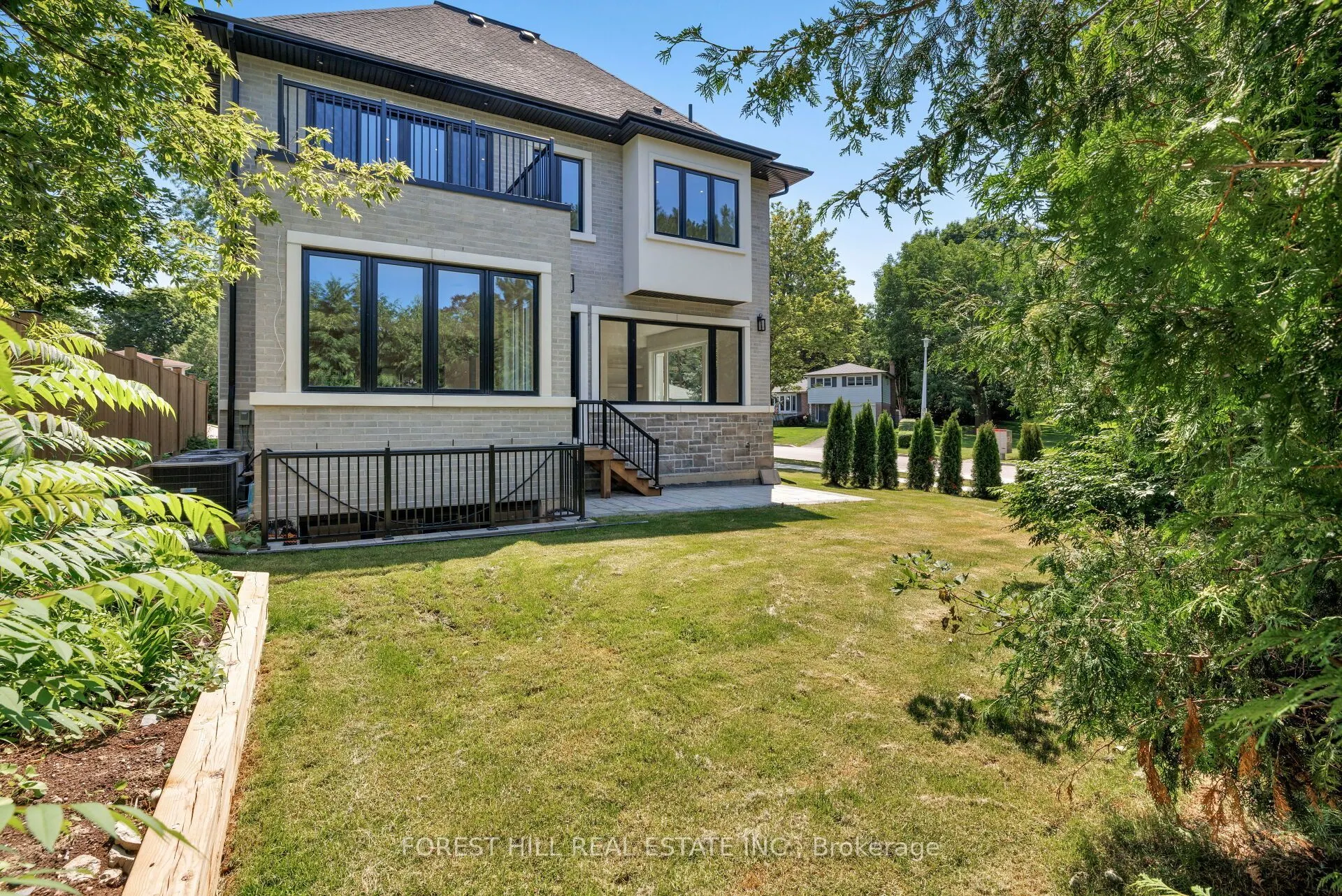 5 Cedar Crescent