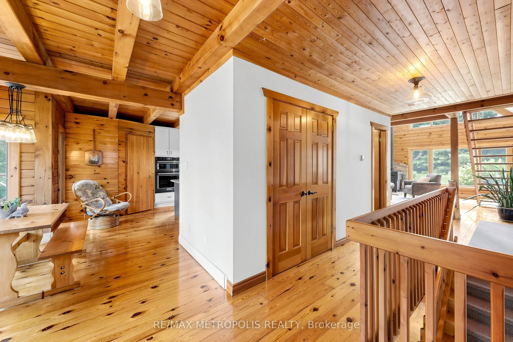 11590 Side Road 17