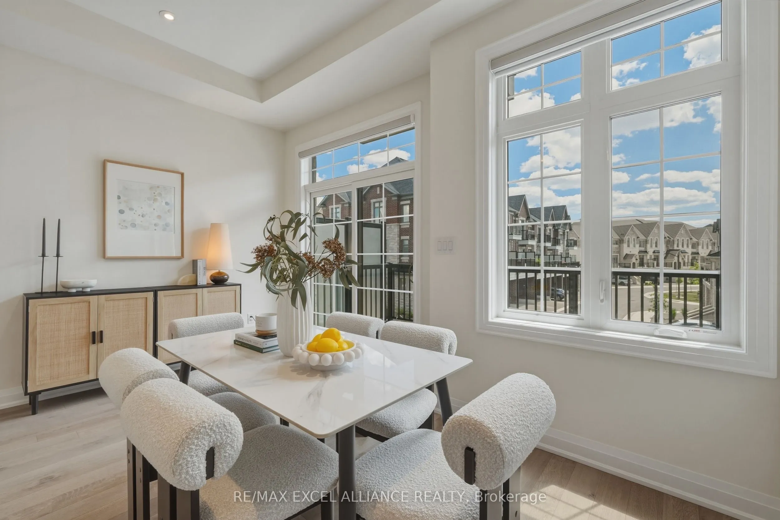 4205 Major Mackenzie Drive E