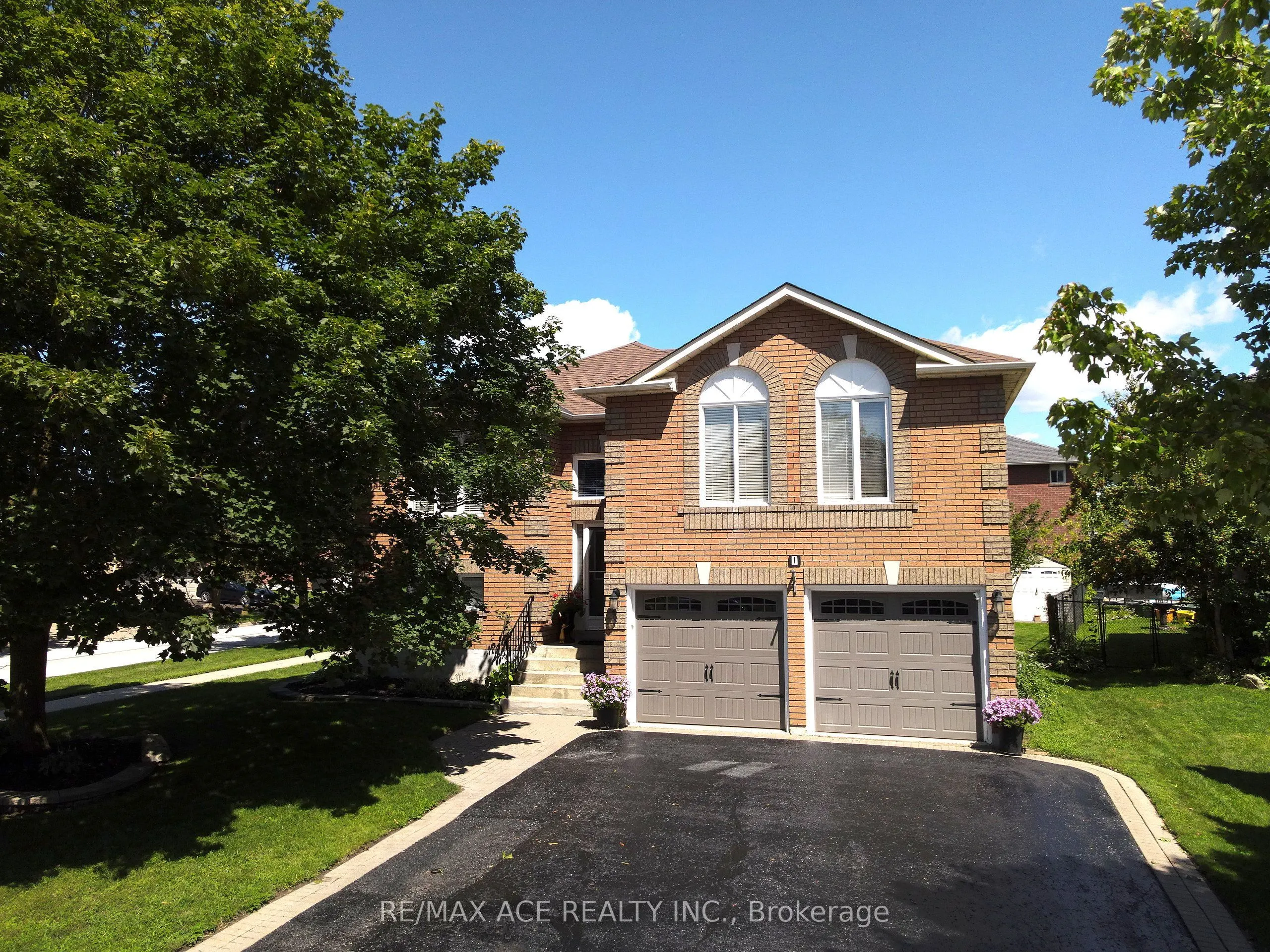 1 Margaret Place