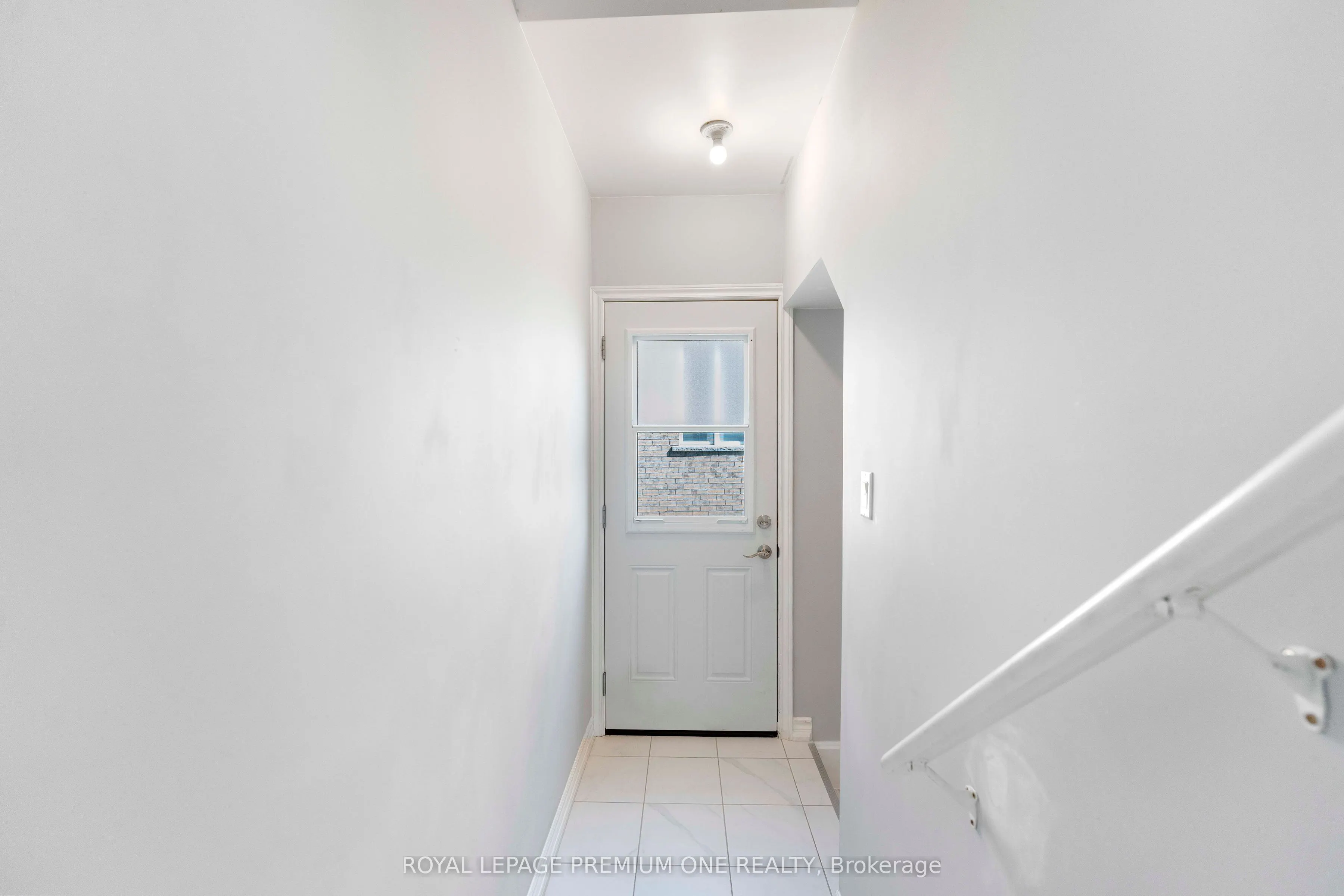 86 SYDIE Lane
