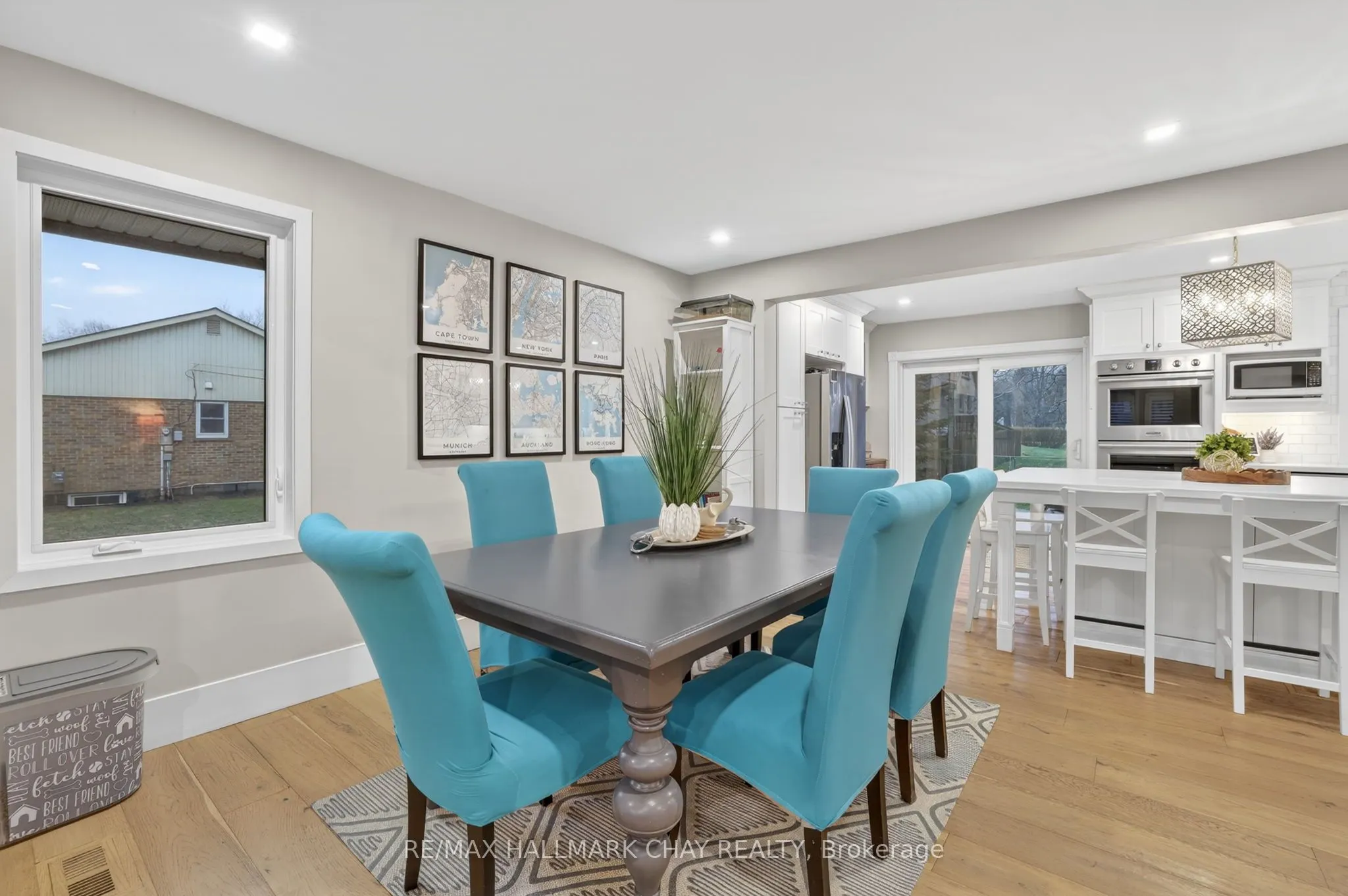 1587 Mount Albert Road