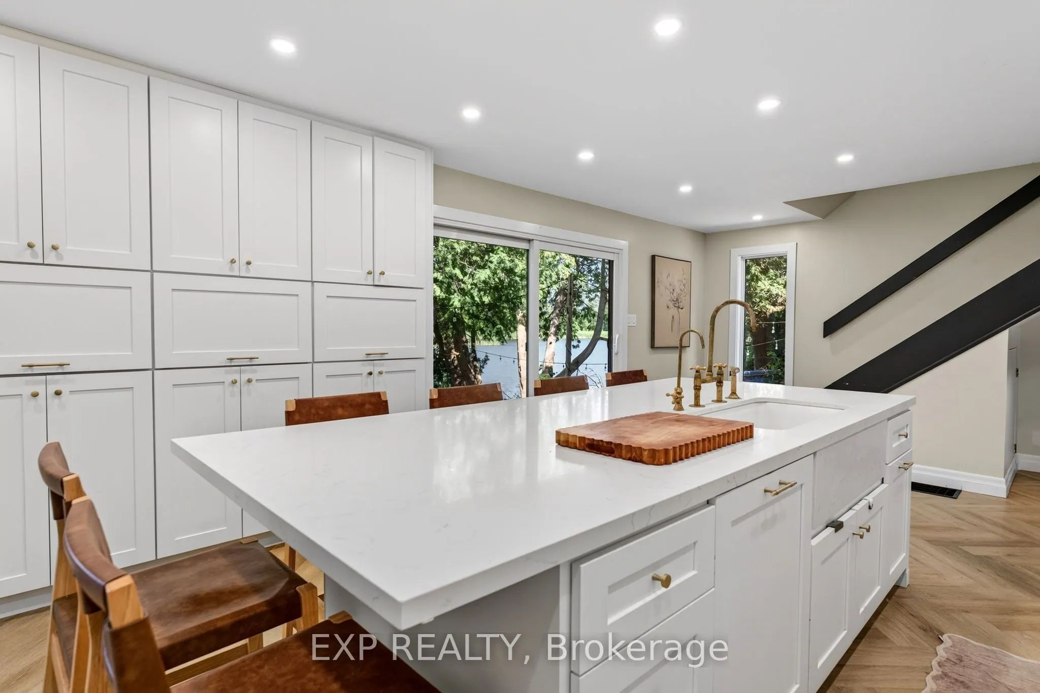 1 Aird Court
