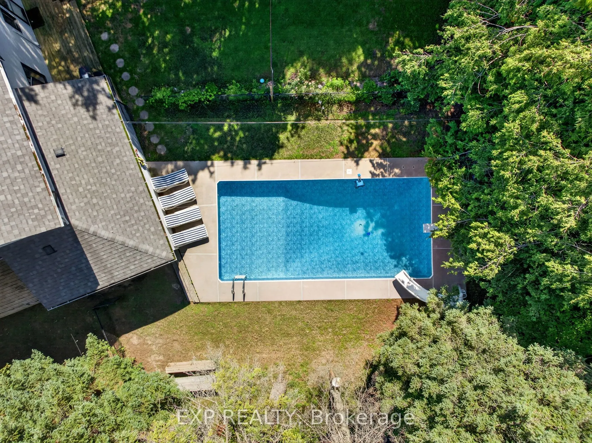 1 Aird Court
