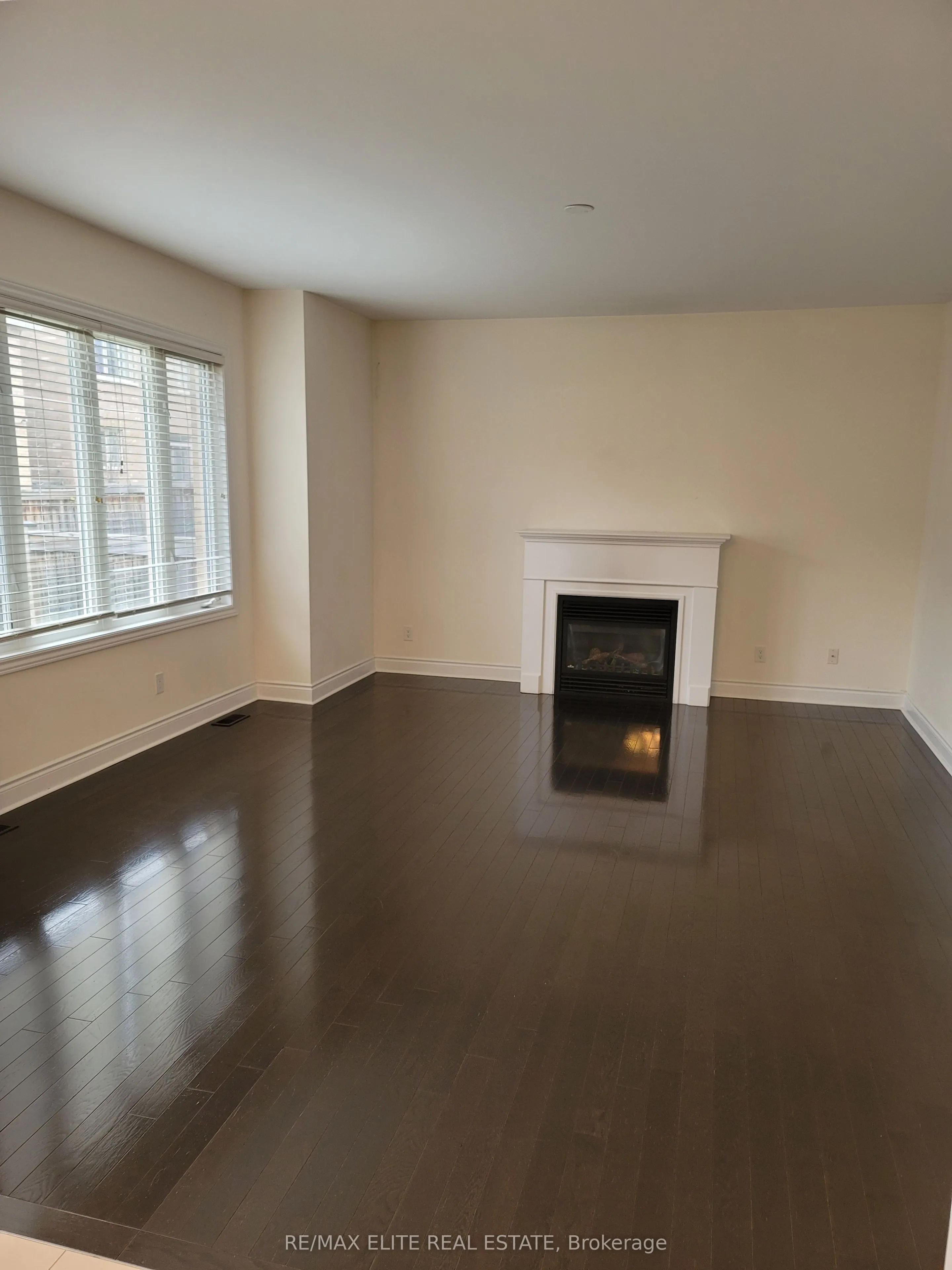 959 Ernest Cousins Circle