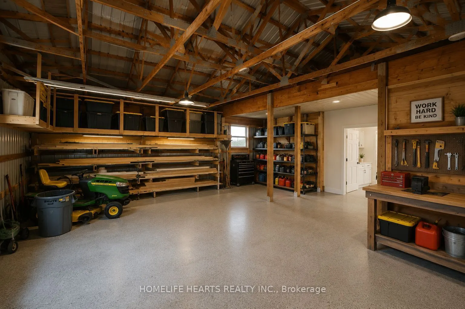 384 Zephyr Road