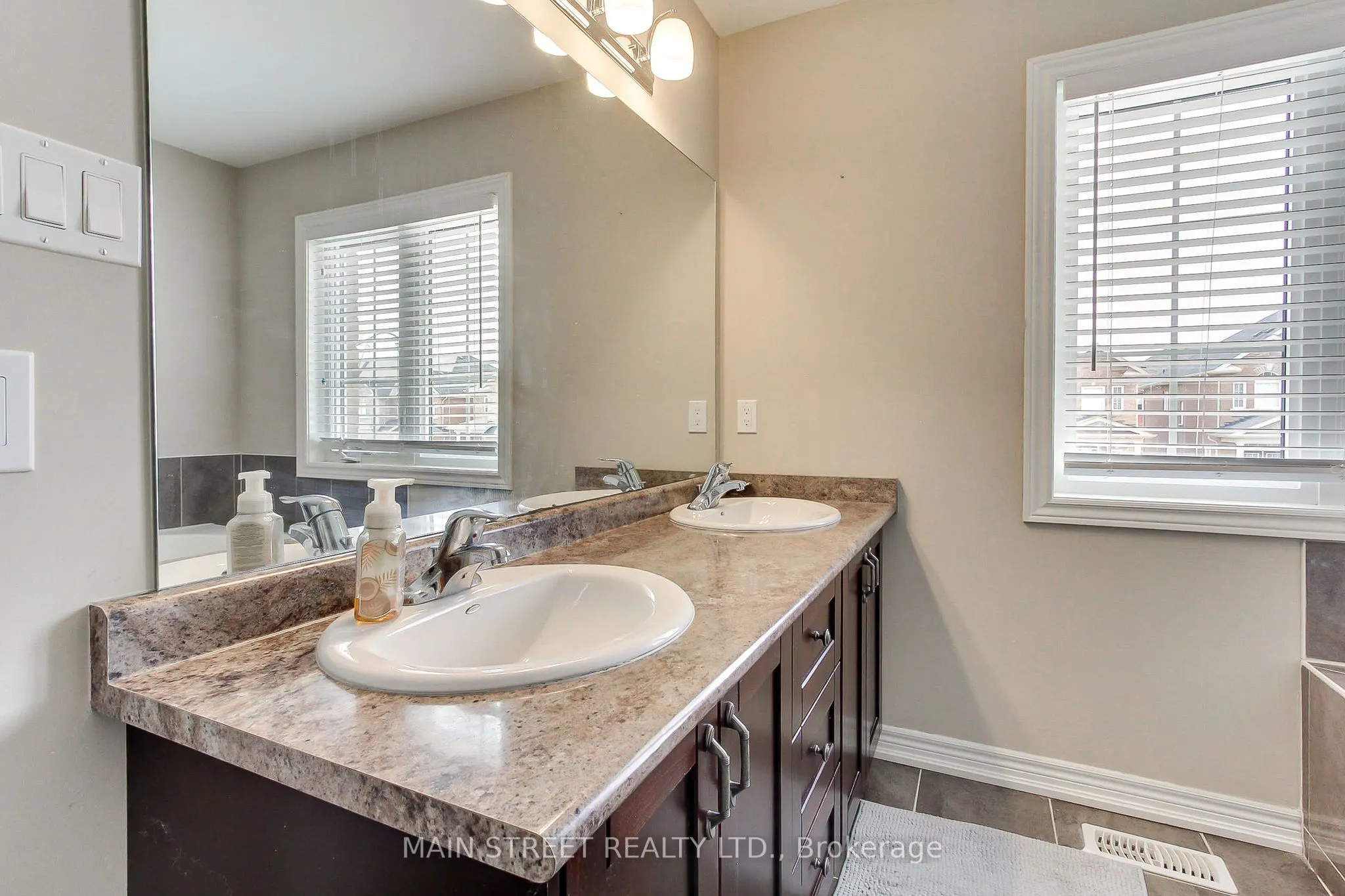 42 Prosser Crescent
