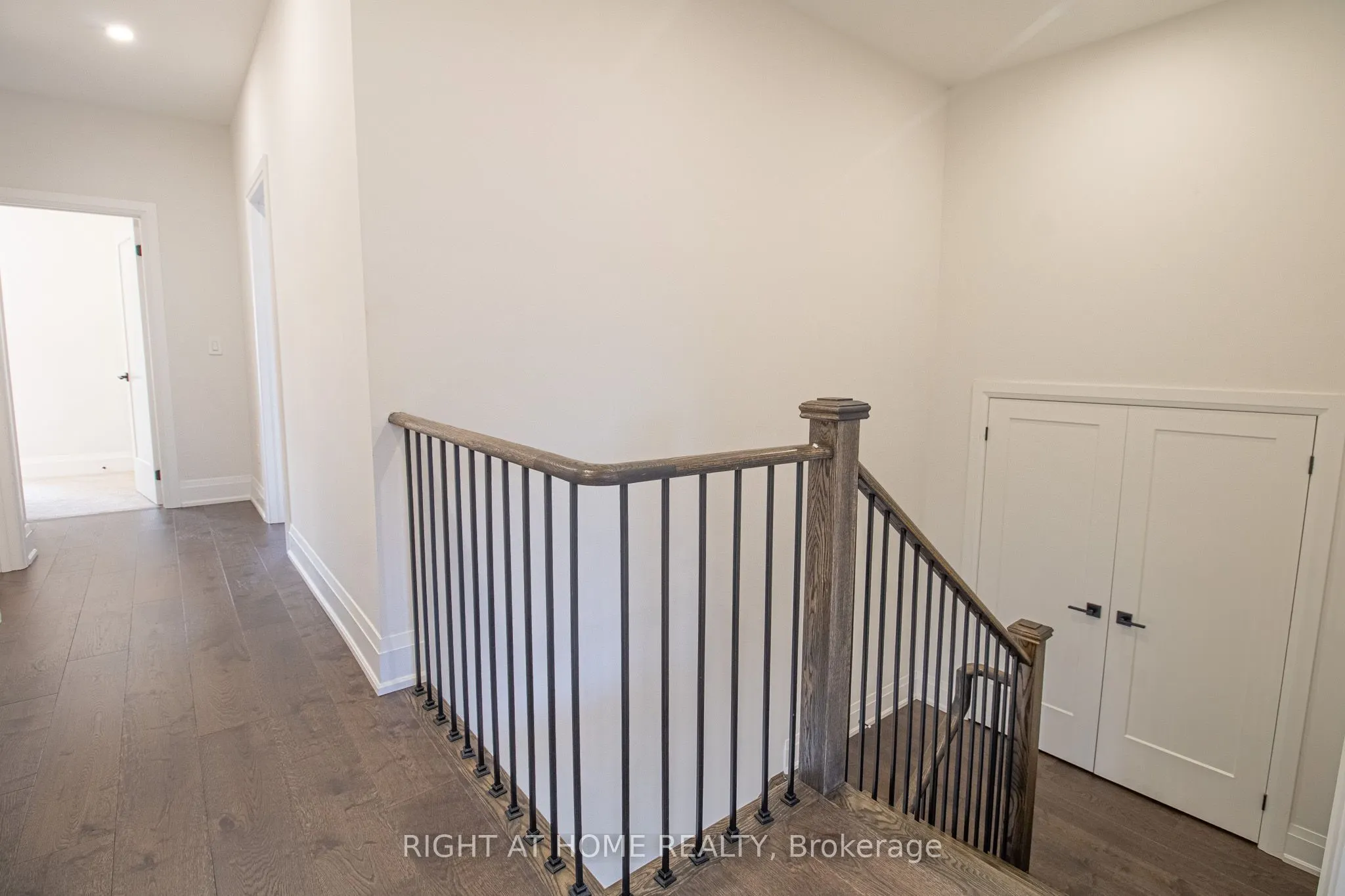 43 Longworth Avenue