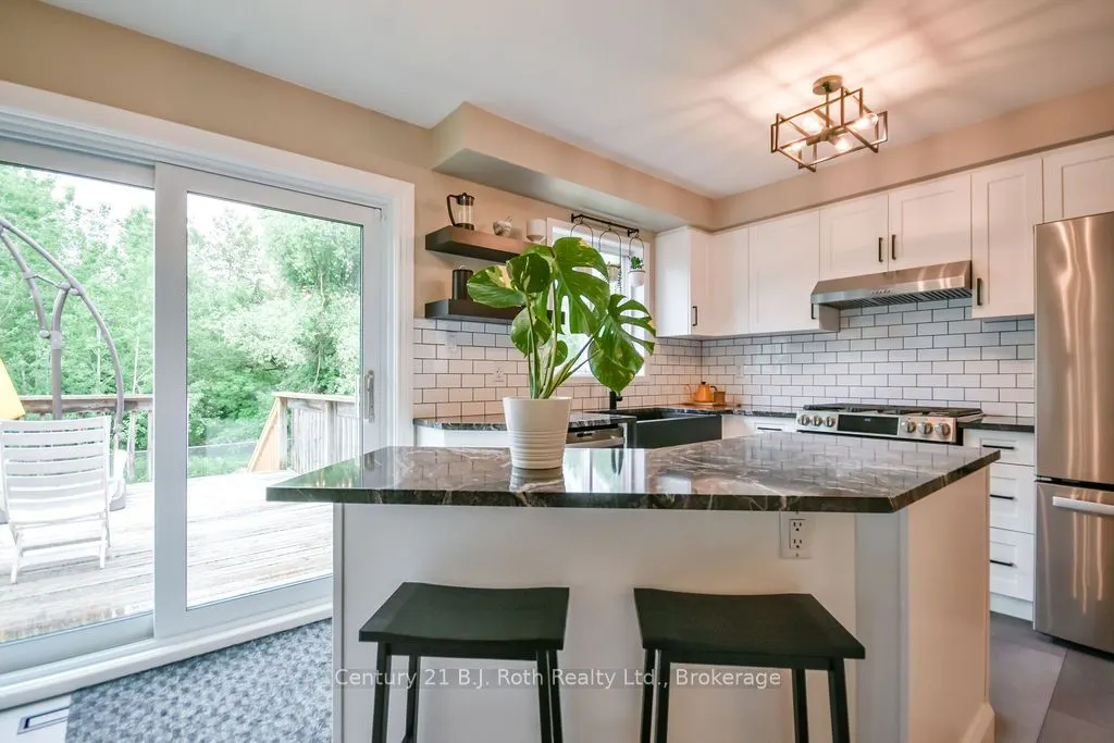 1117 Corrie Street