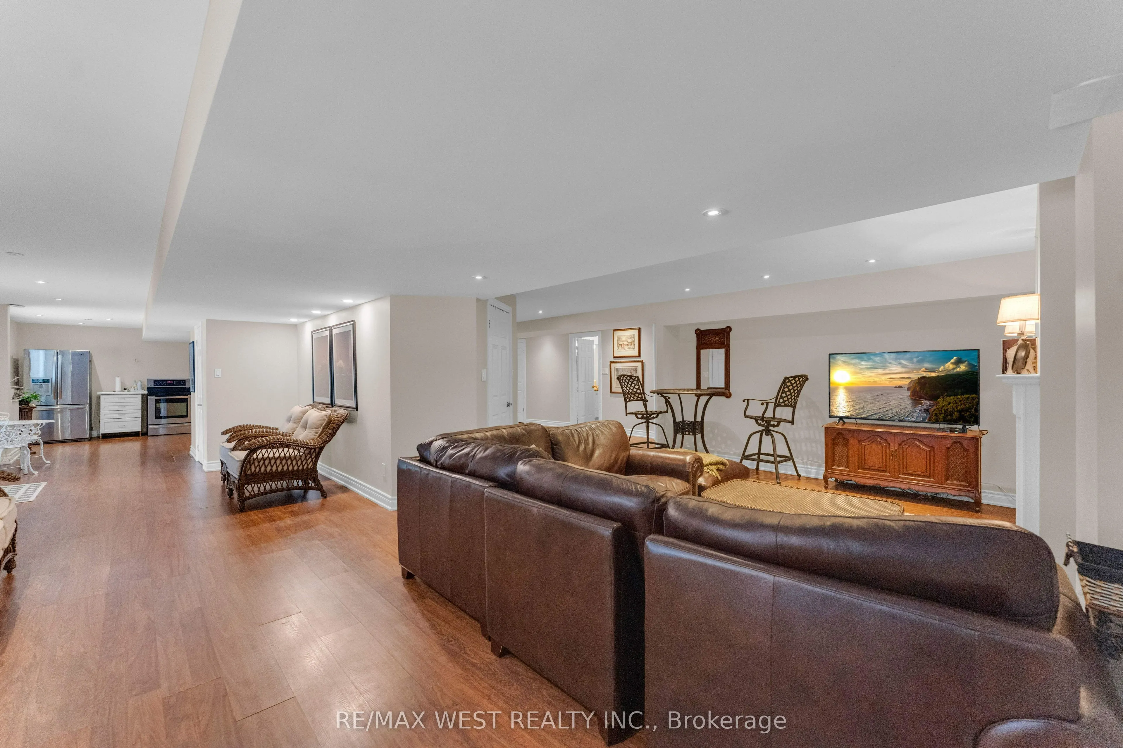 93 Fern Valley Crescent