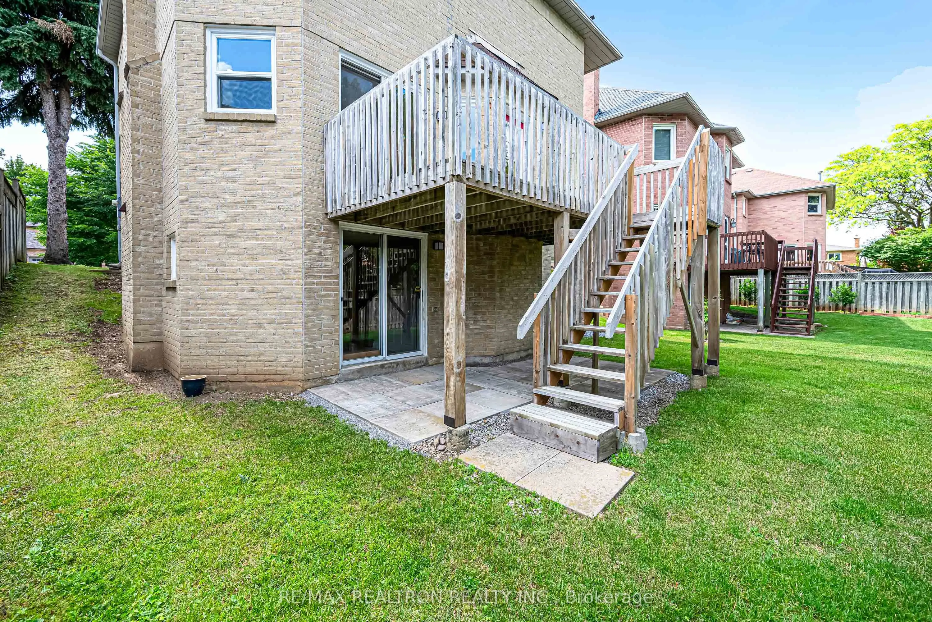27 Captain Francis Drive