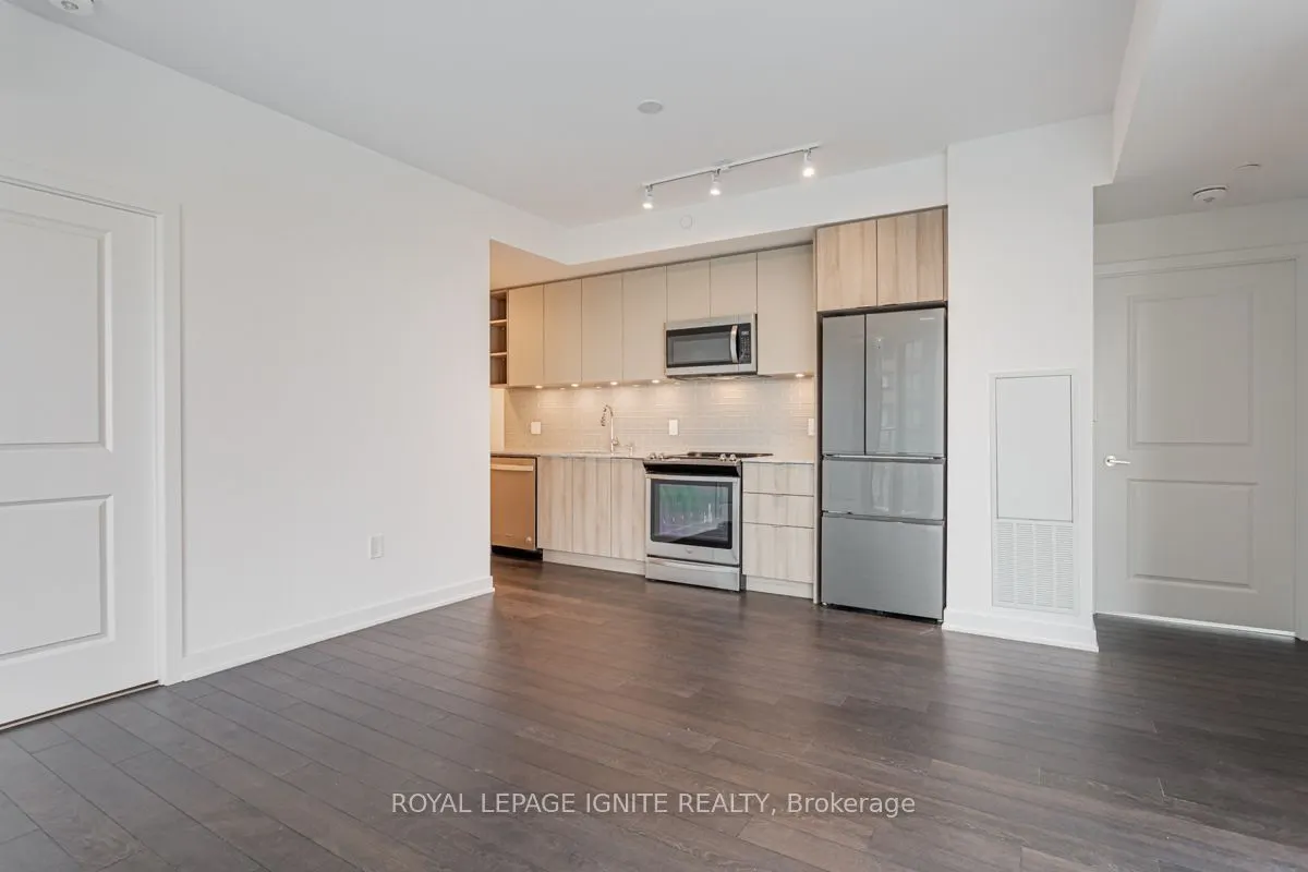 100 Eagle Rock Way #305