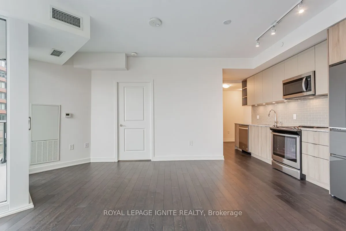 100 Eagle Rock Way #305