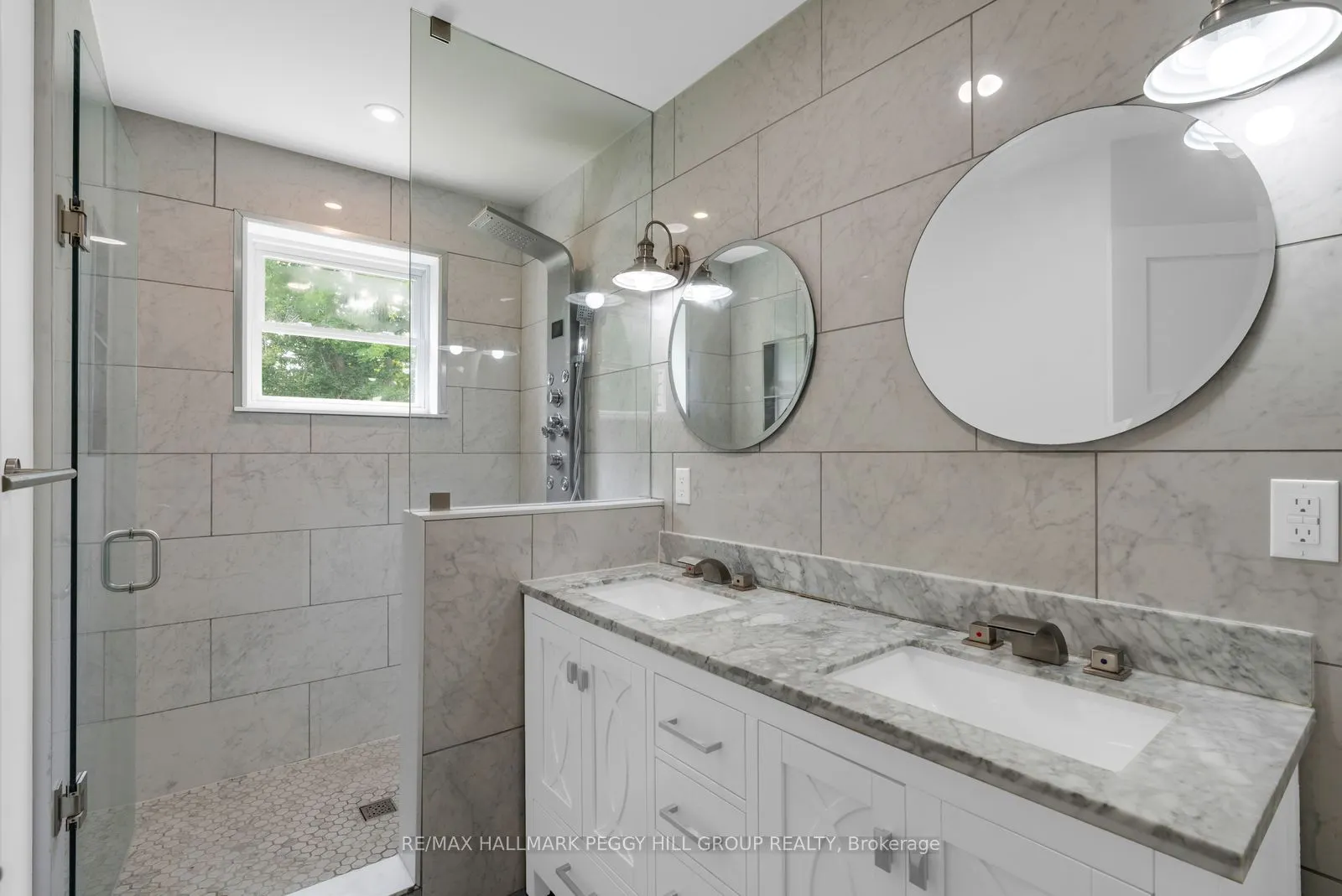 1814 Quantz Crescent