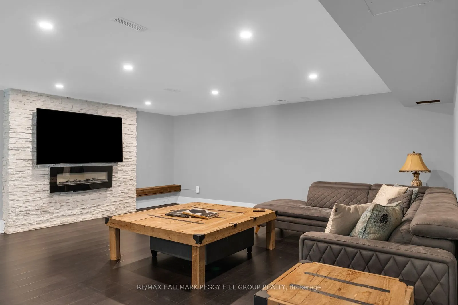 1814 Quantz Crescent