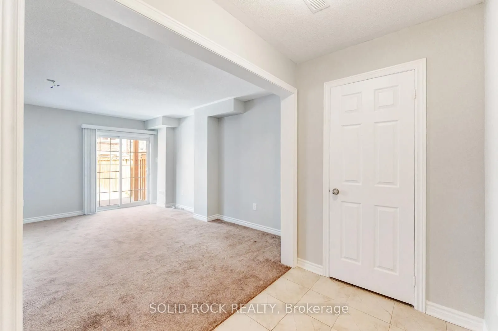 142 Farooq Boulevard S
