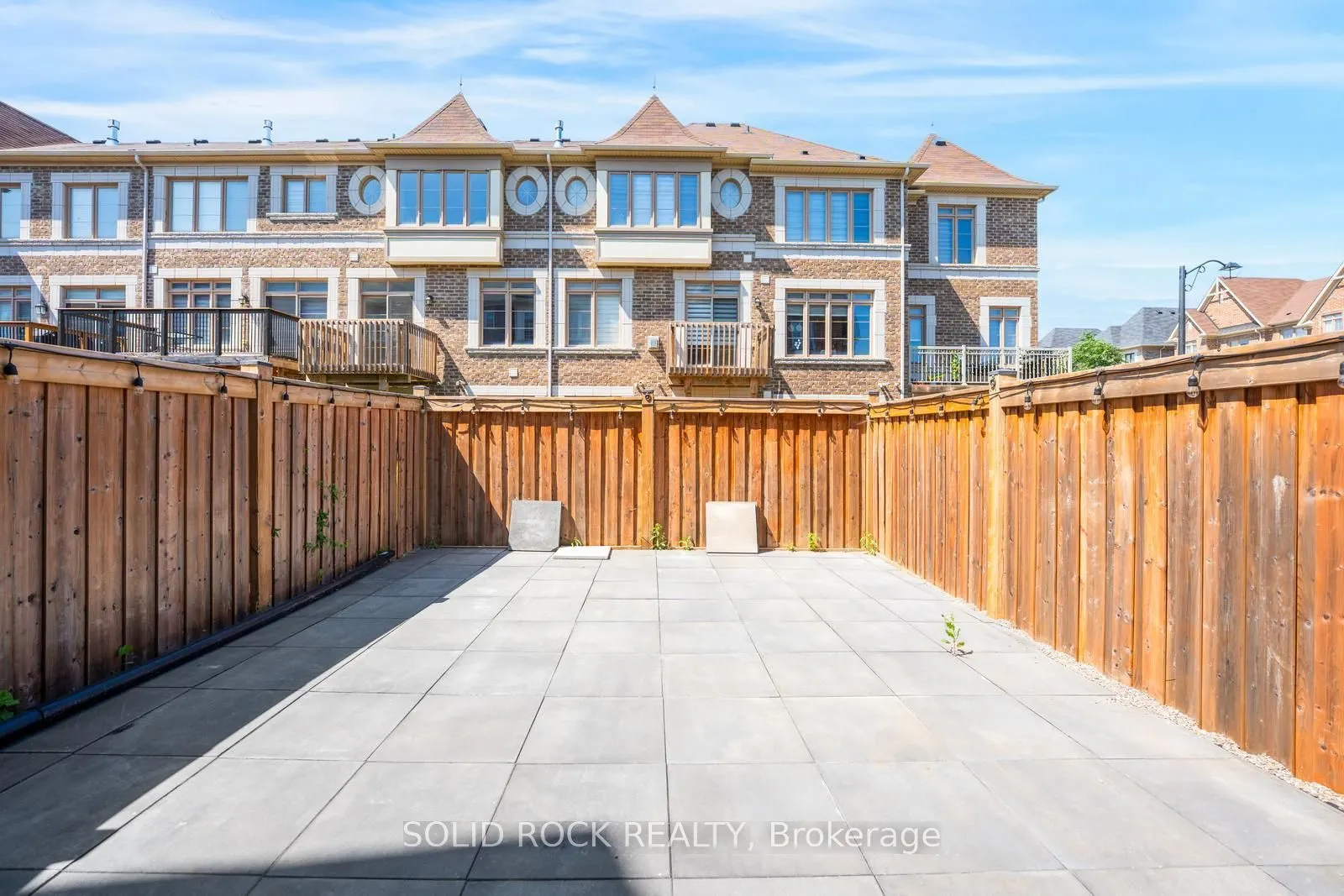 142 Farooq Boulevard S