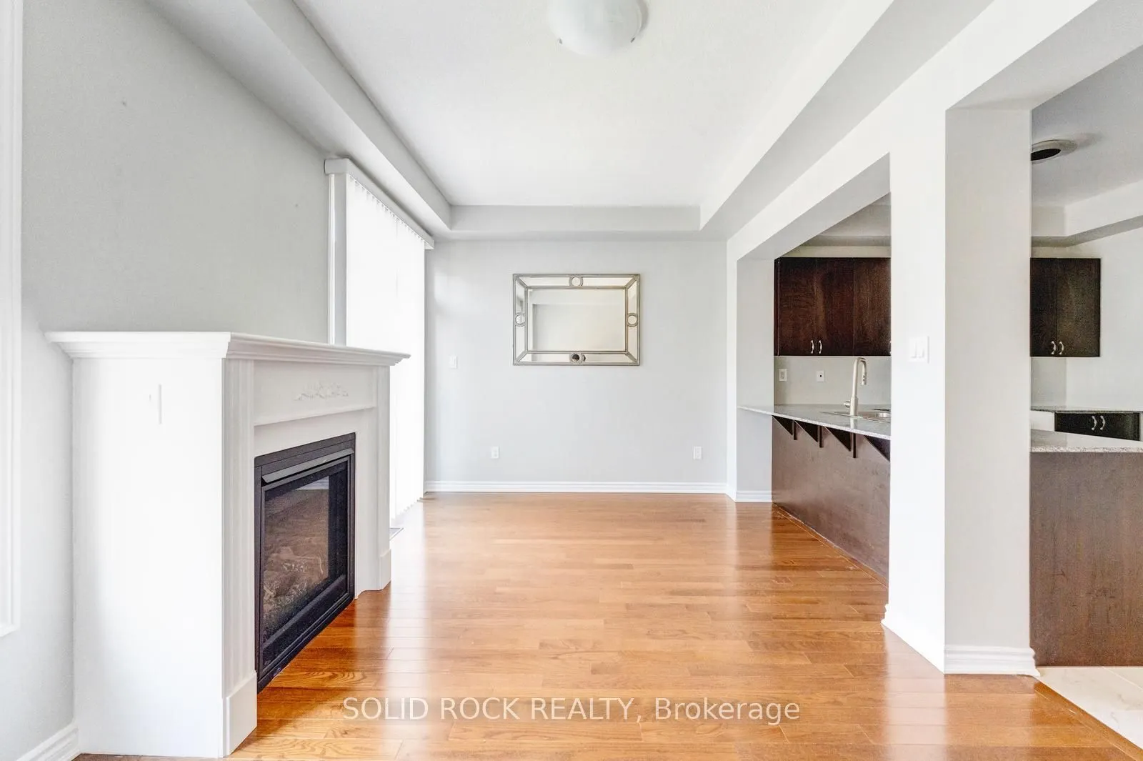 142 Farooq Boulevard S