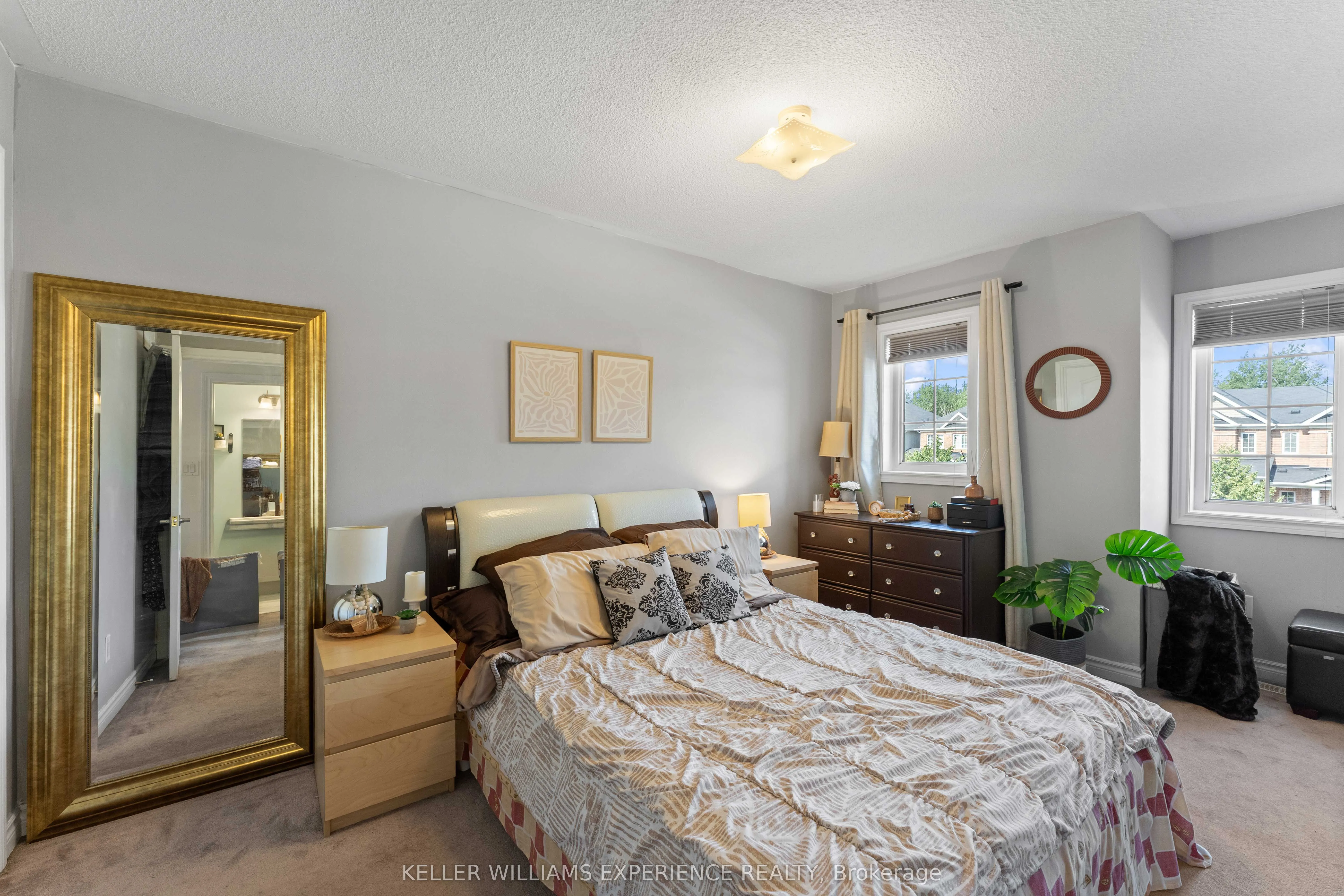 110 COLLIER Crescent