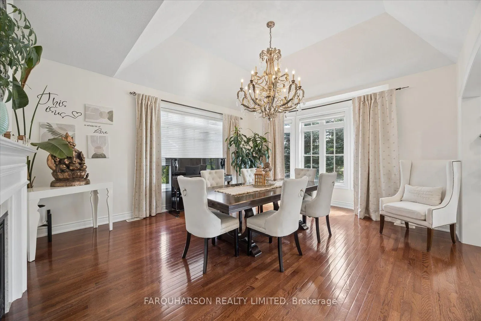 41 Country Club Crescent