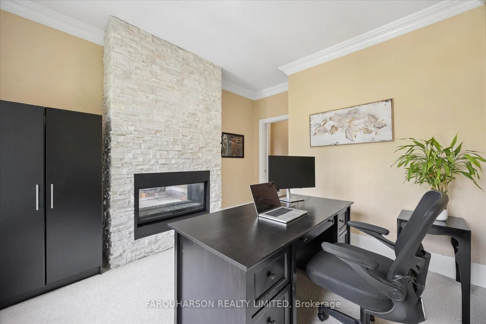 41 Country Club Crescent