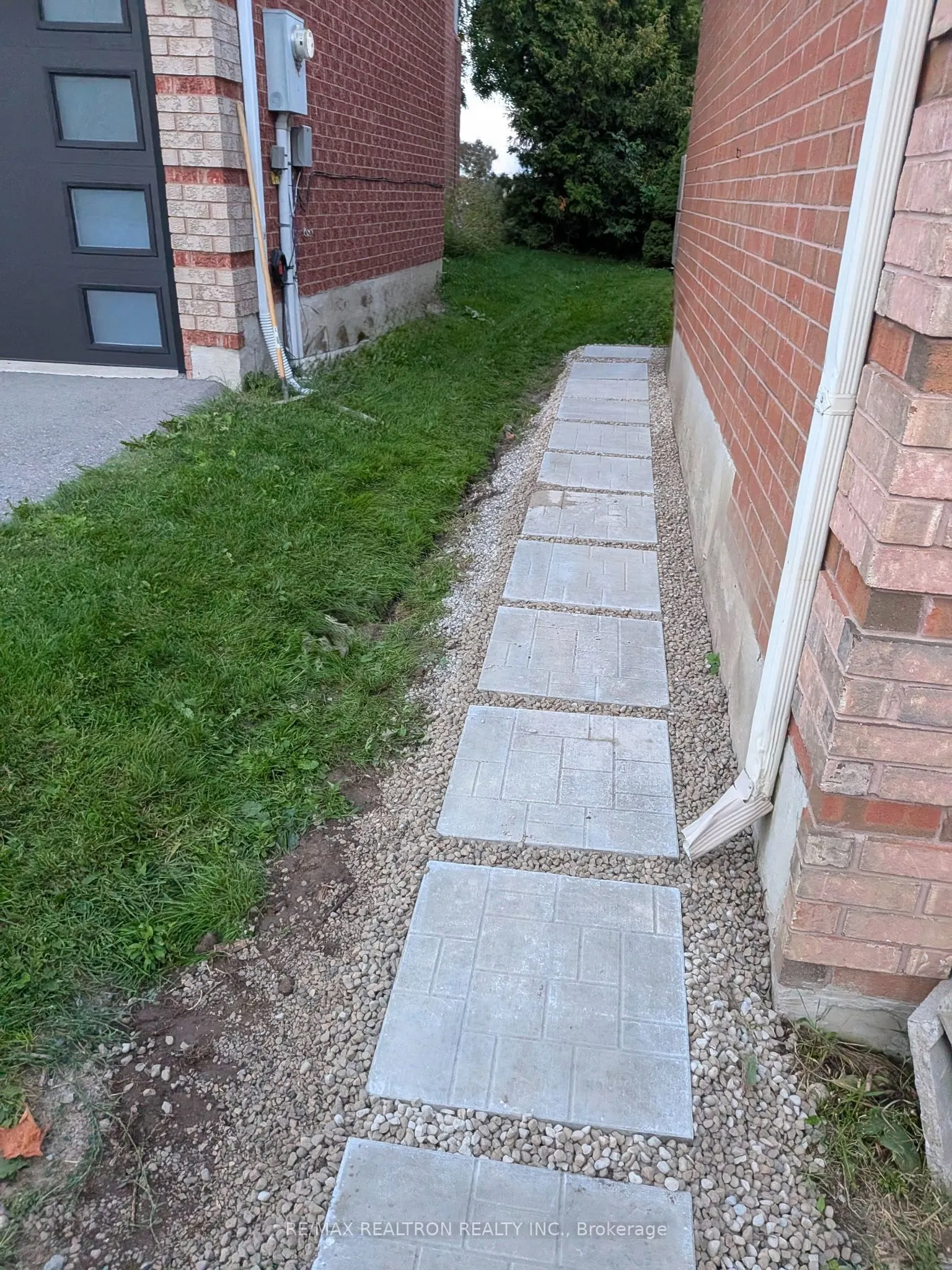 95 Tulip Street