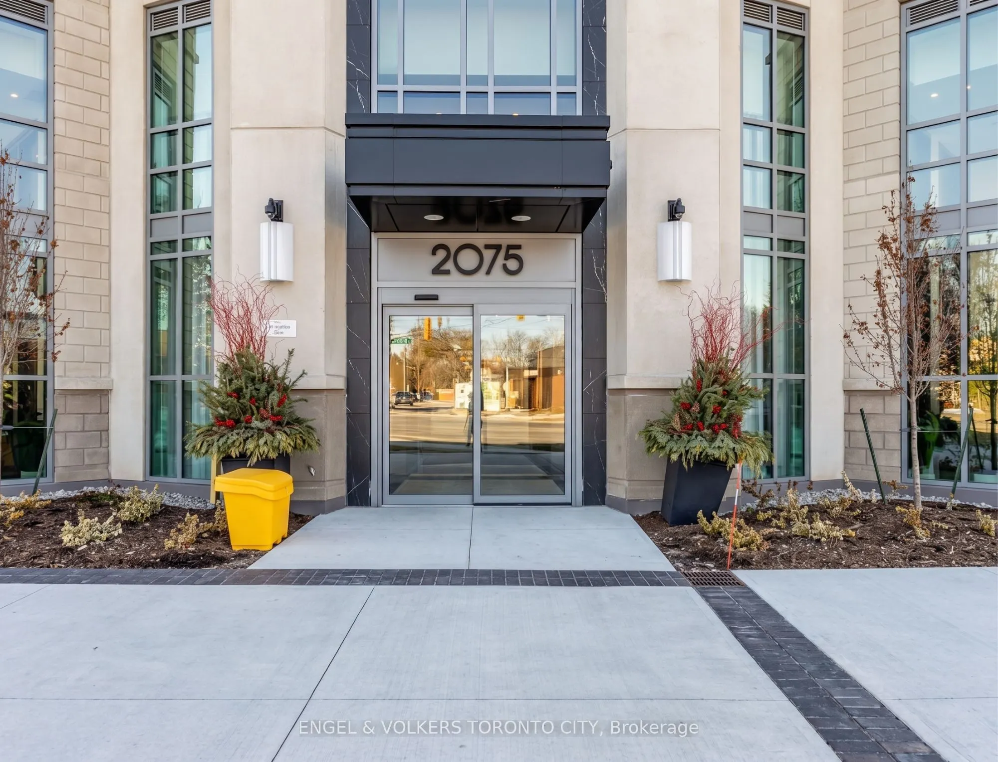 2075 King Road #249