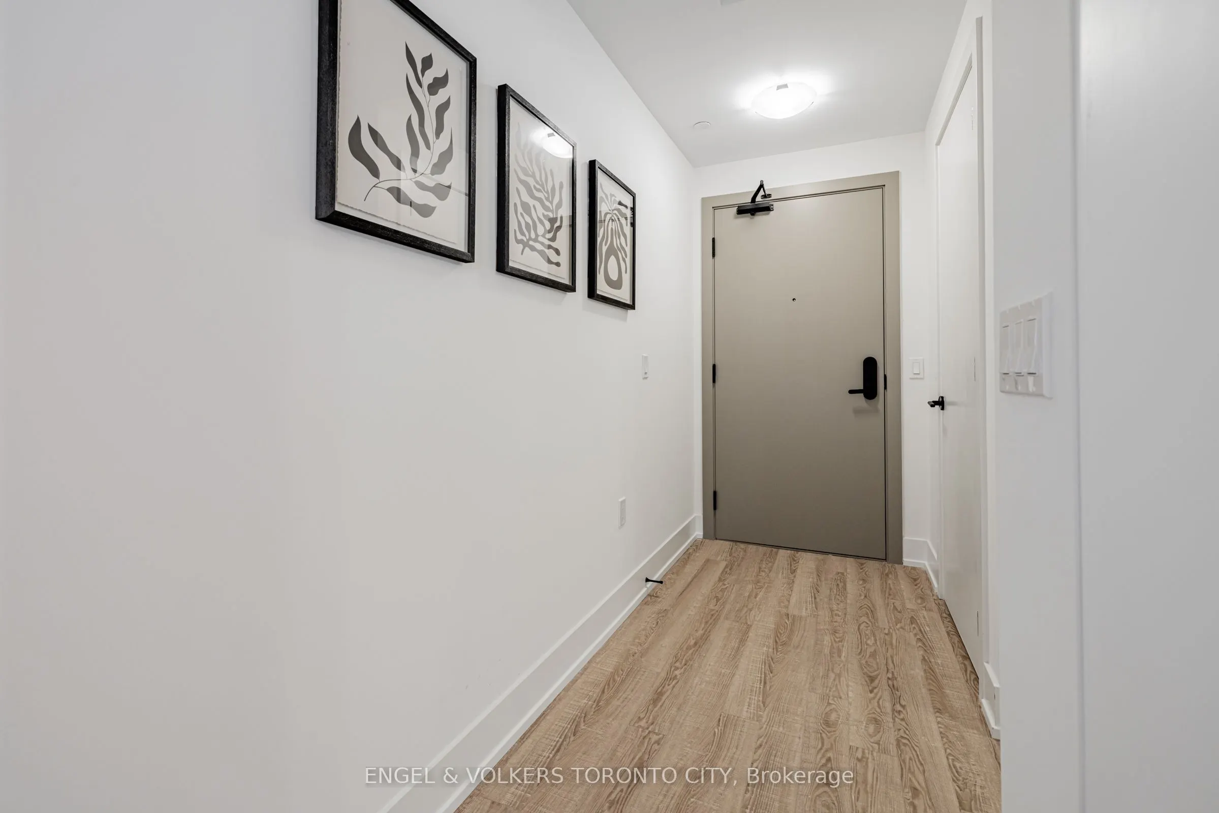 2075 King Road #249