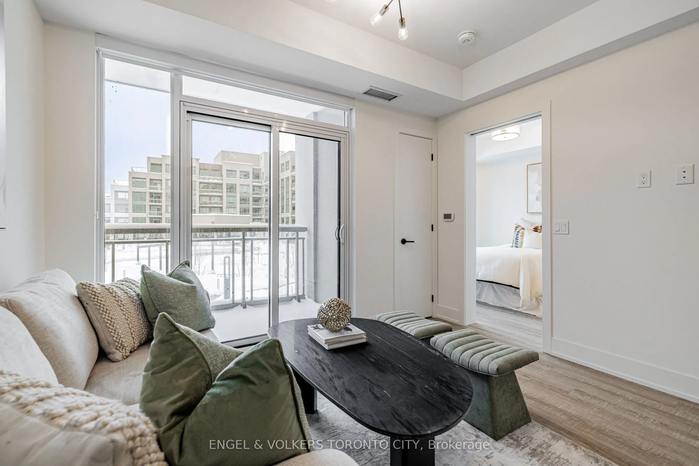 2075 King Road #249