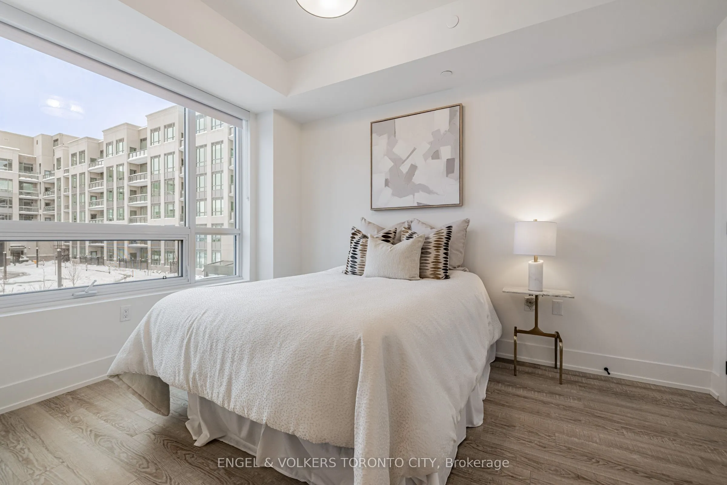 2075 King Road #249