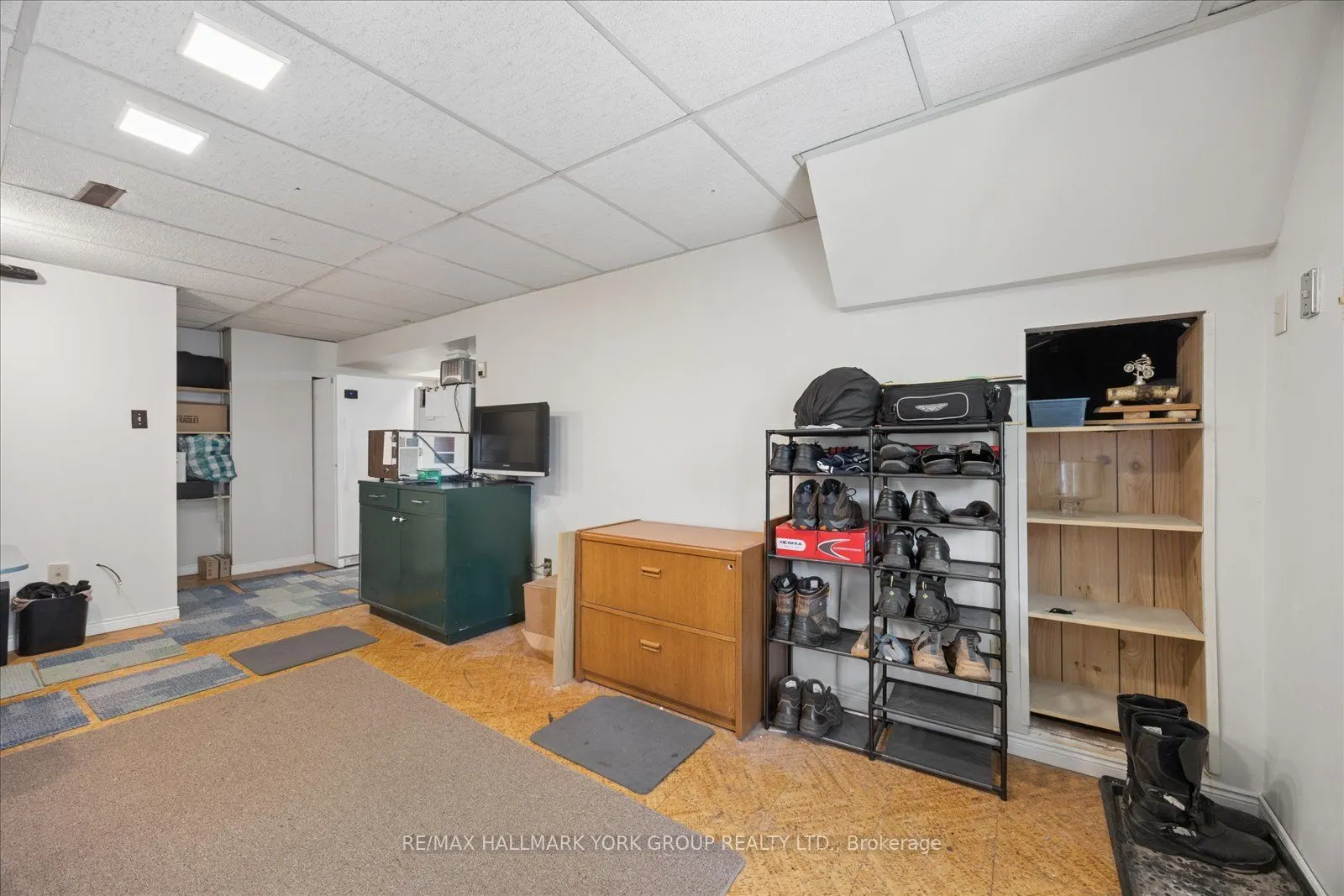 458 Chester Avenue