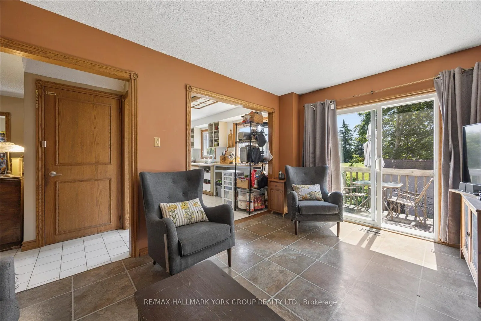 458 Chester Avenue
