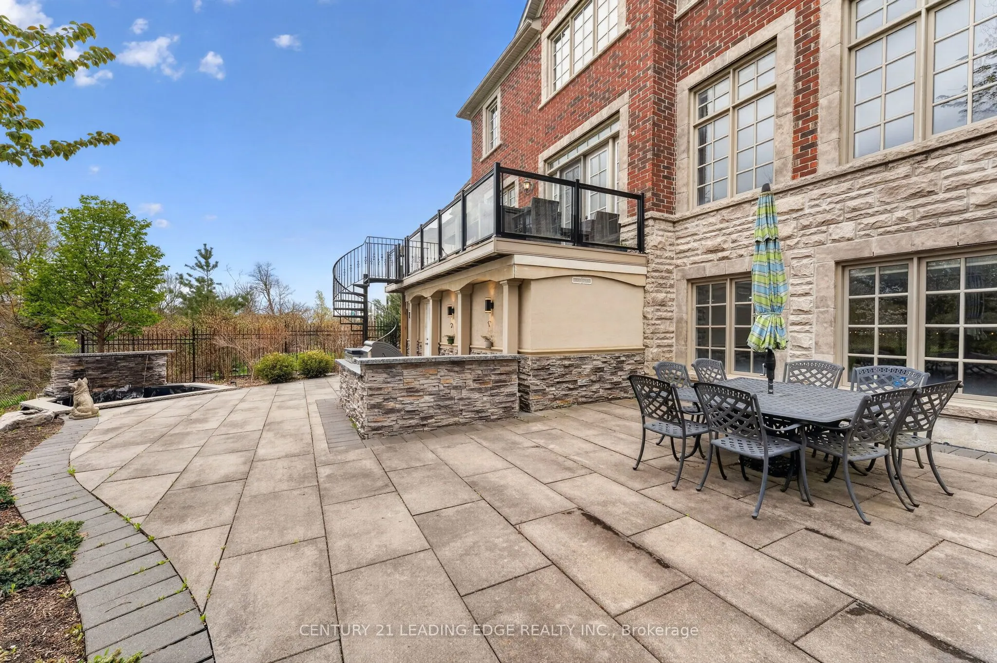 33 Stollery Pond Crescent