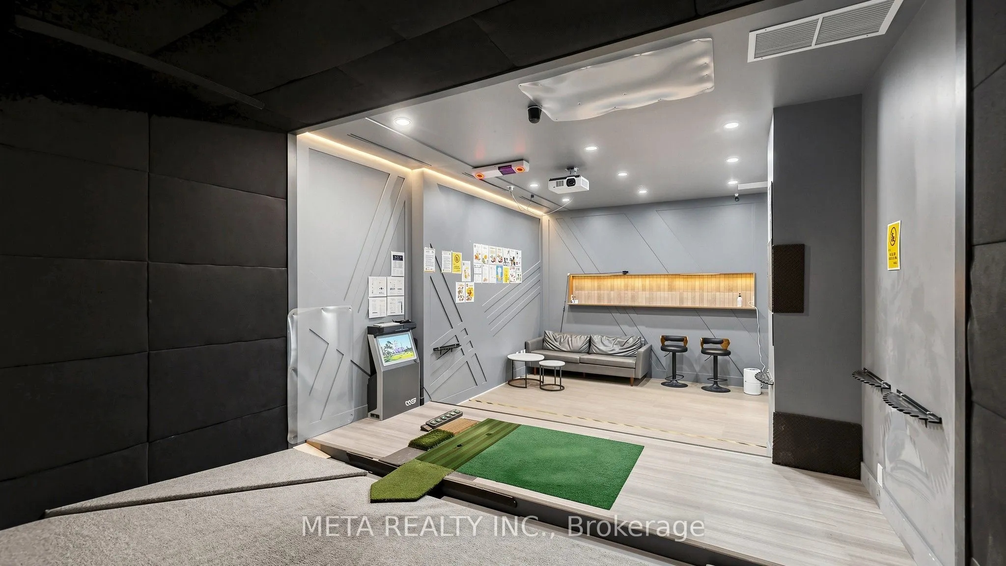 1600 Steeles Avenue W #31