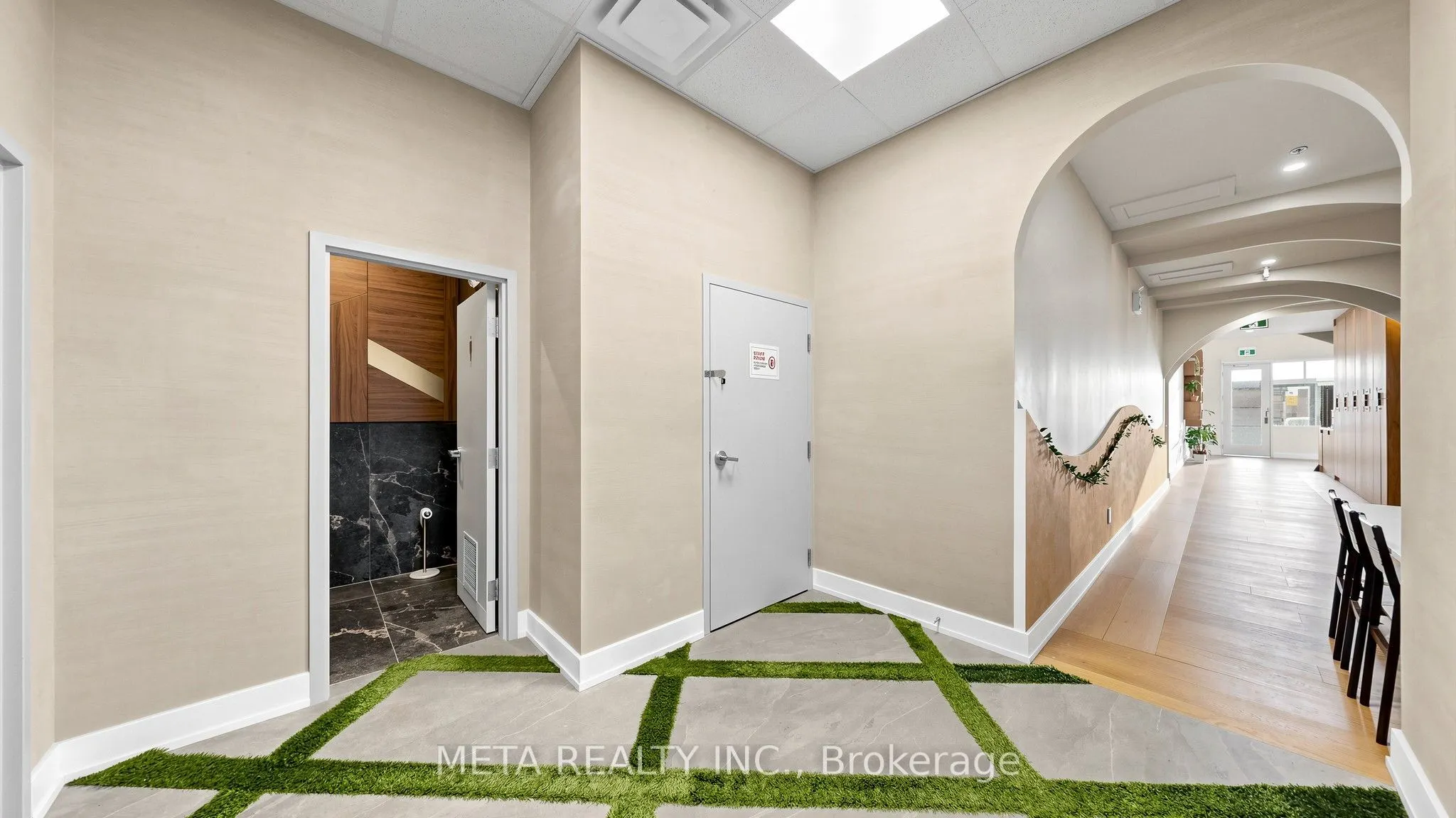 1600 Steeles Avenue W #31