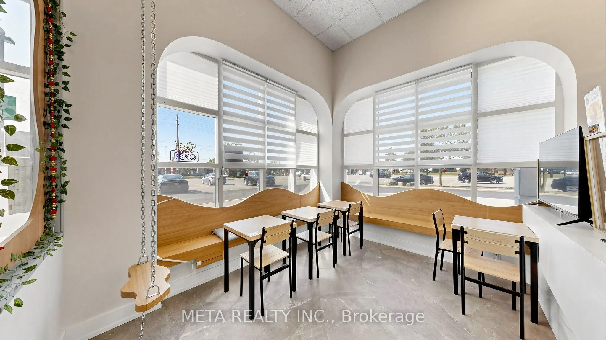 1600 Steeles Avenue W #31
