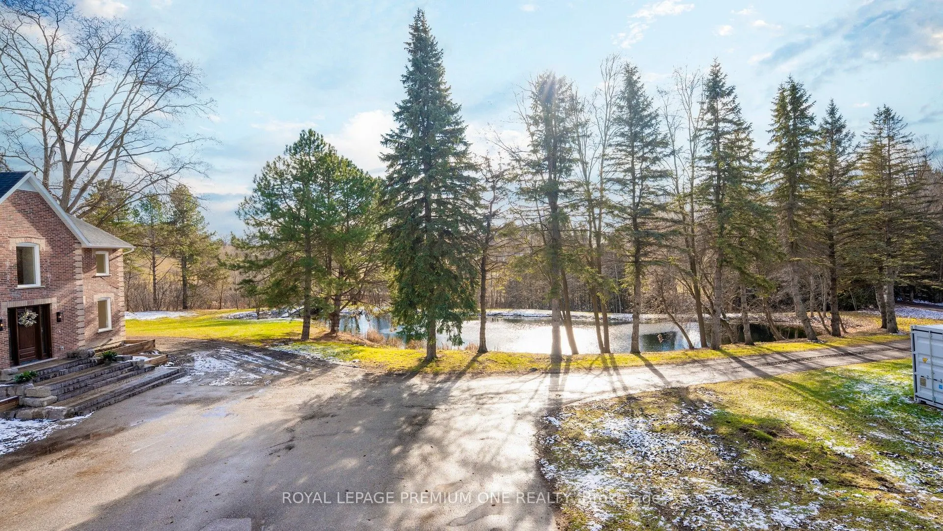 7590 19th Side Road