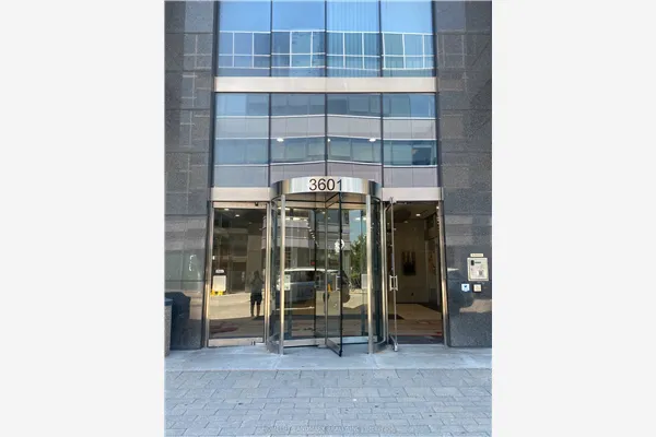 3601 Highway 7 E