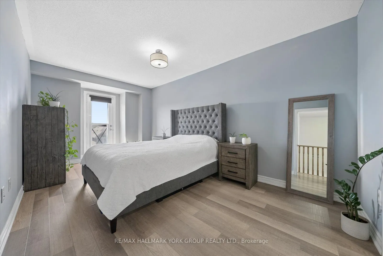 3905 Major Mackenzie Drive #203
