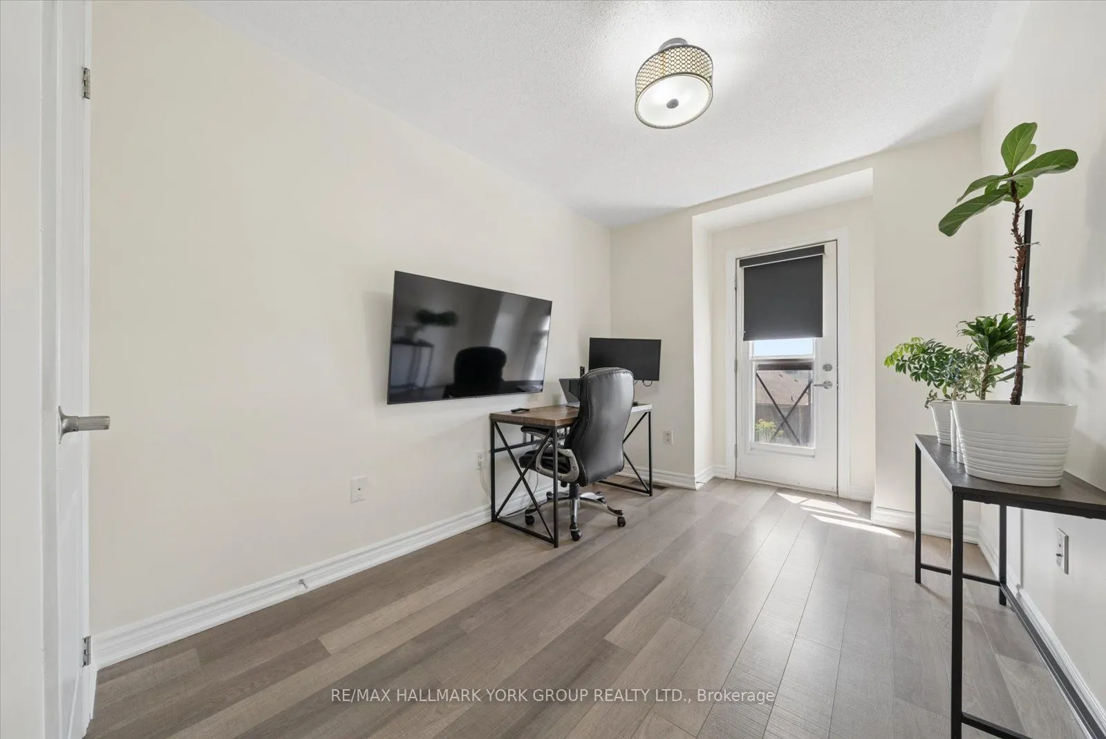 3905 Major Mackenzie Drive #203