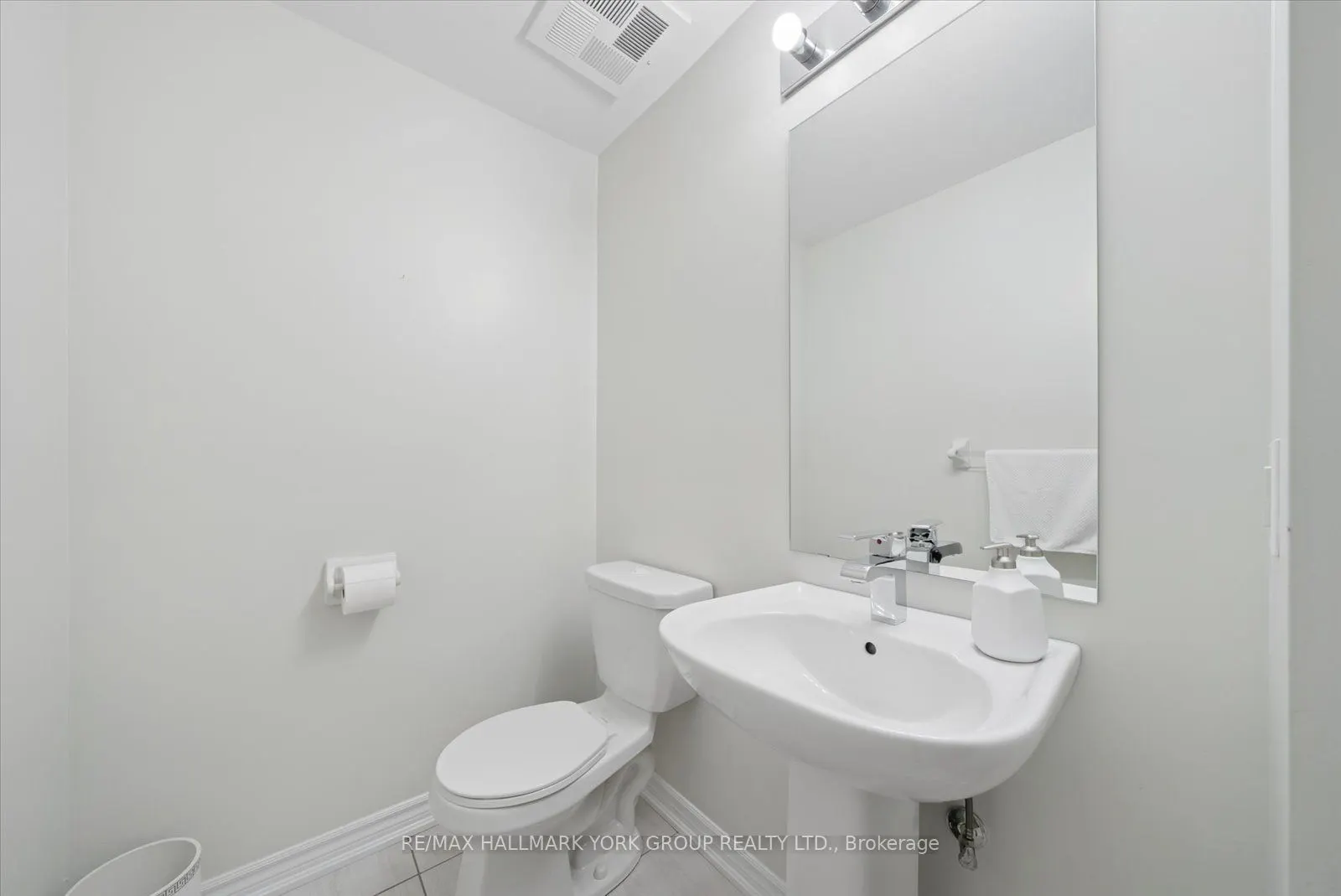 3905 Major Mackenzie Drive #203