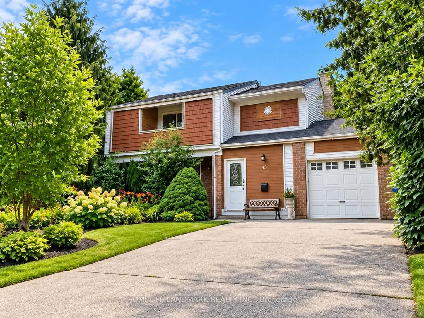 45 Sandusky Crescent