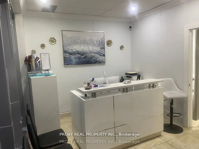 7181 Yonge Street #2
