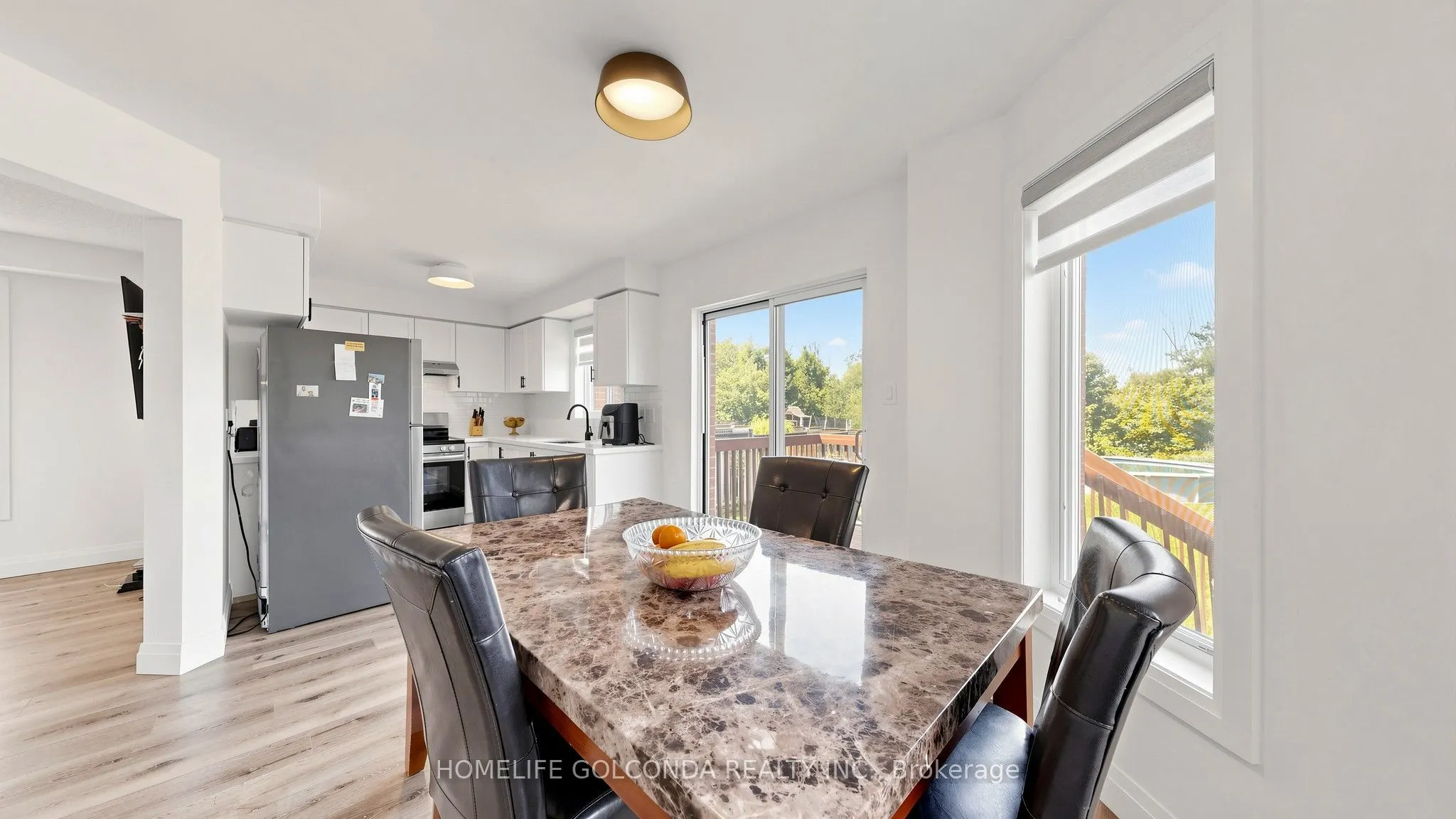 1304 Vincent Crescent