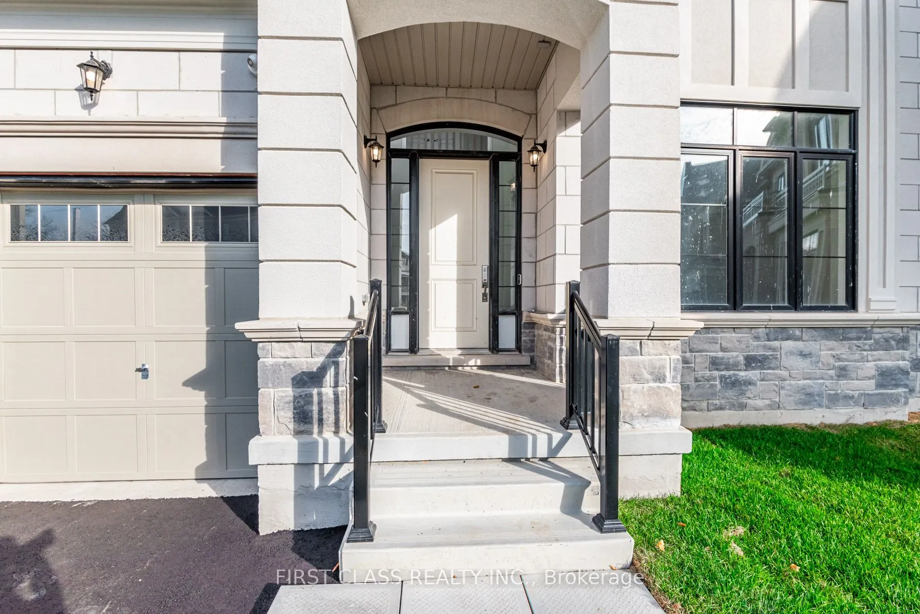 15 Kenneth Campbell Court