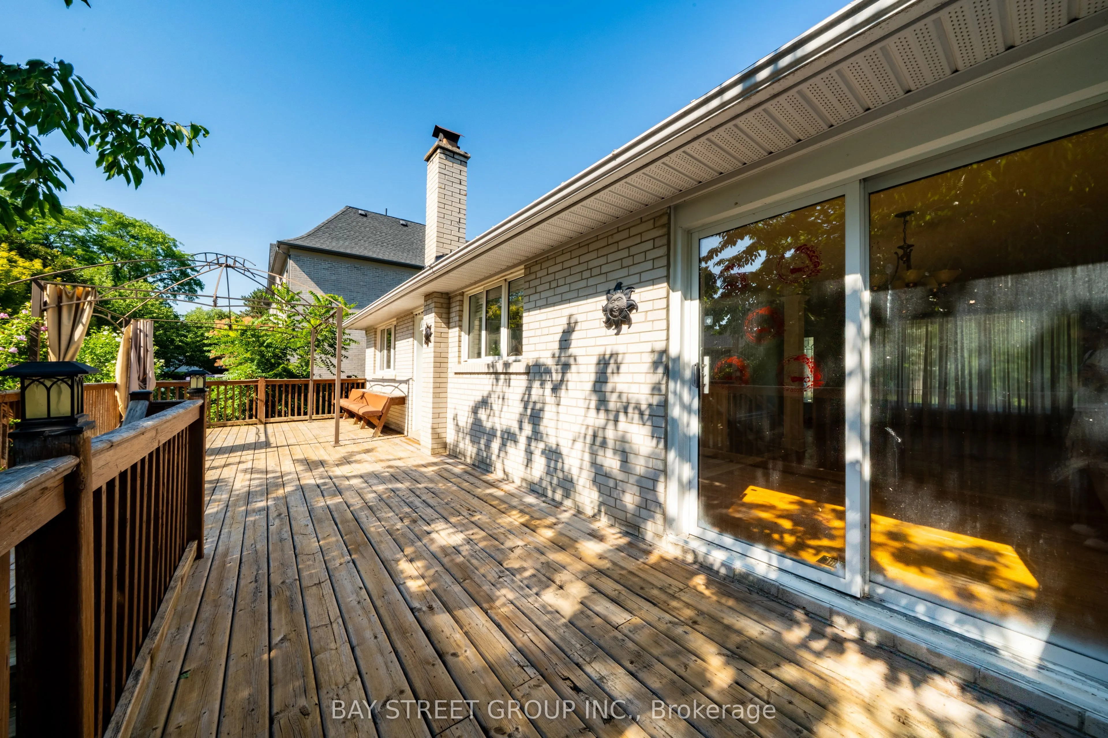 32 Alanadale Avenue