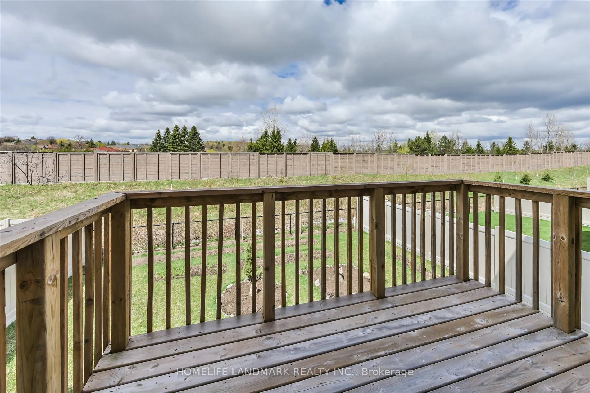 108 Pine Hill Crescent E