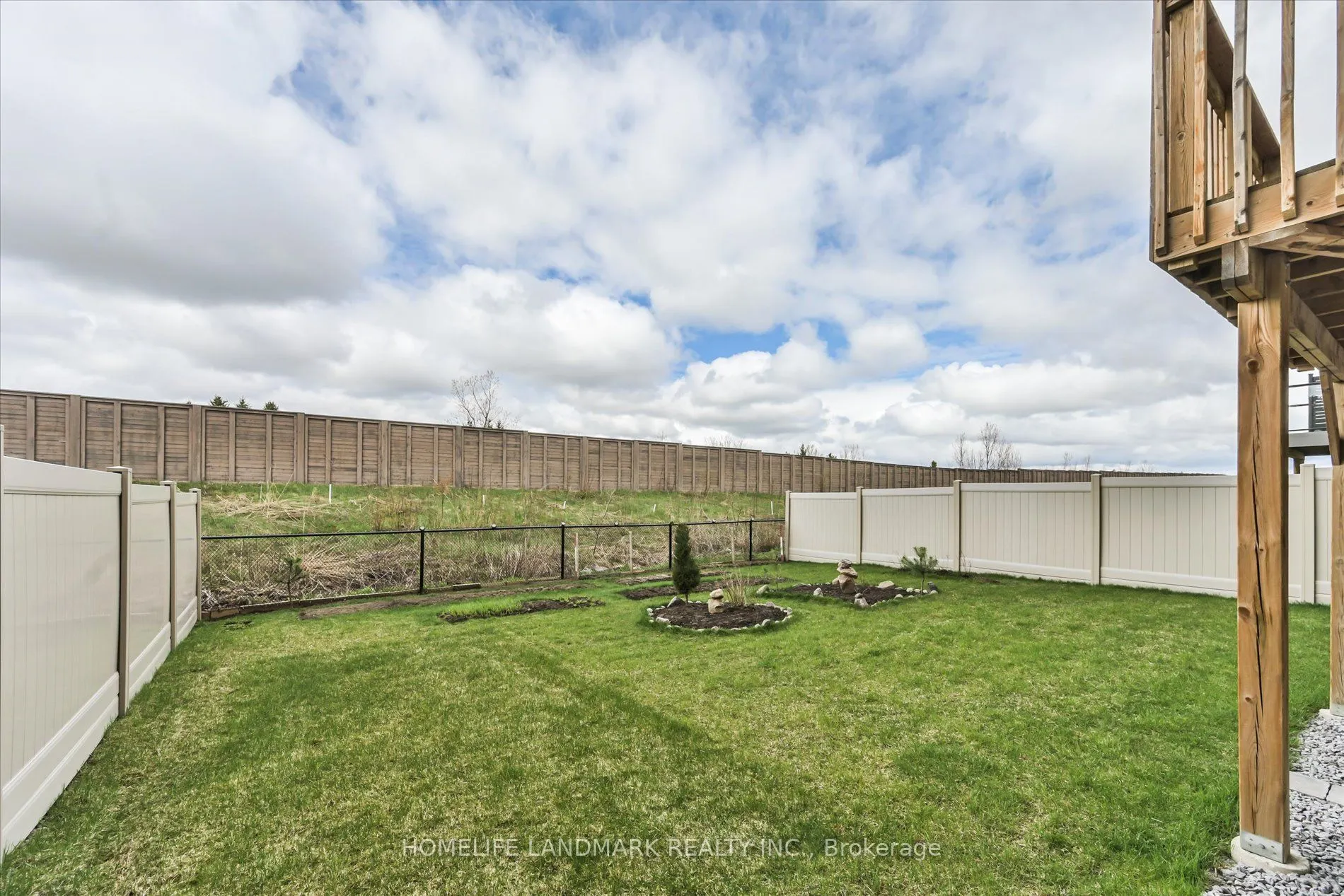 108 Pine Hill Crescent E